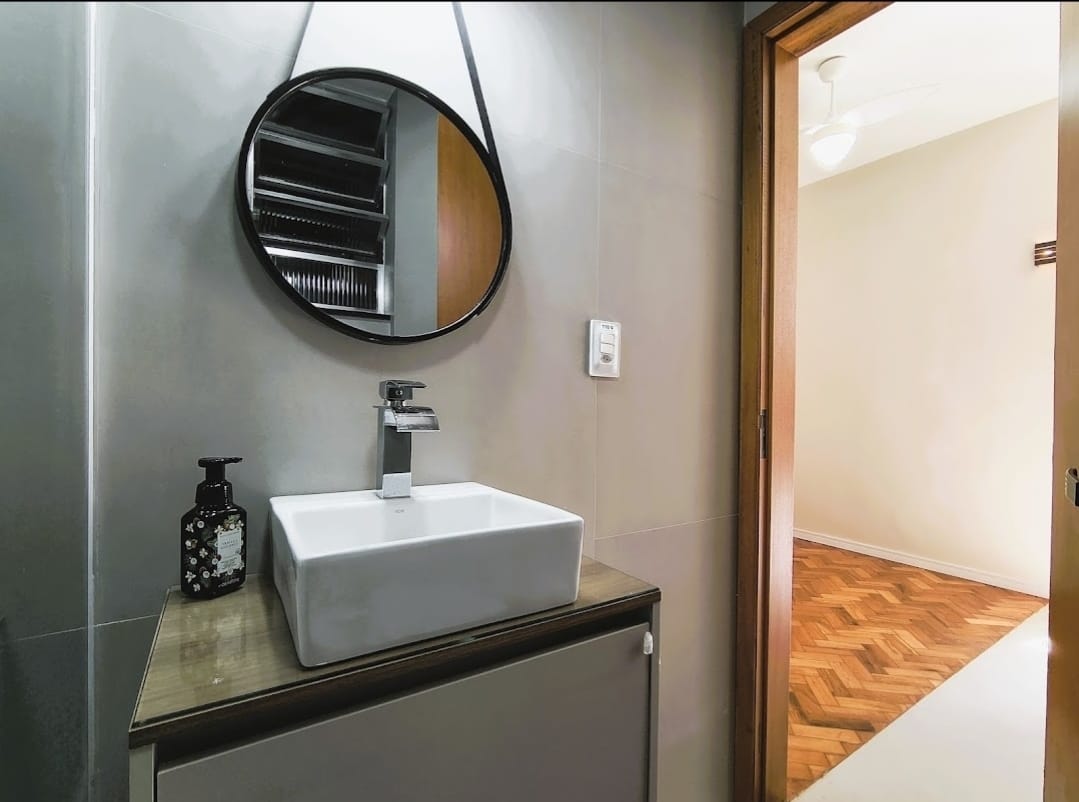 Apartamento a venda Copacabana quarto e sala .